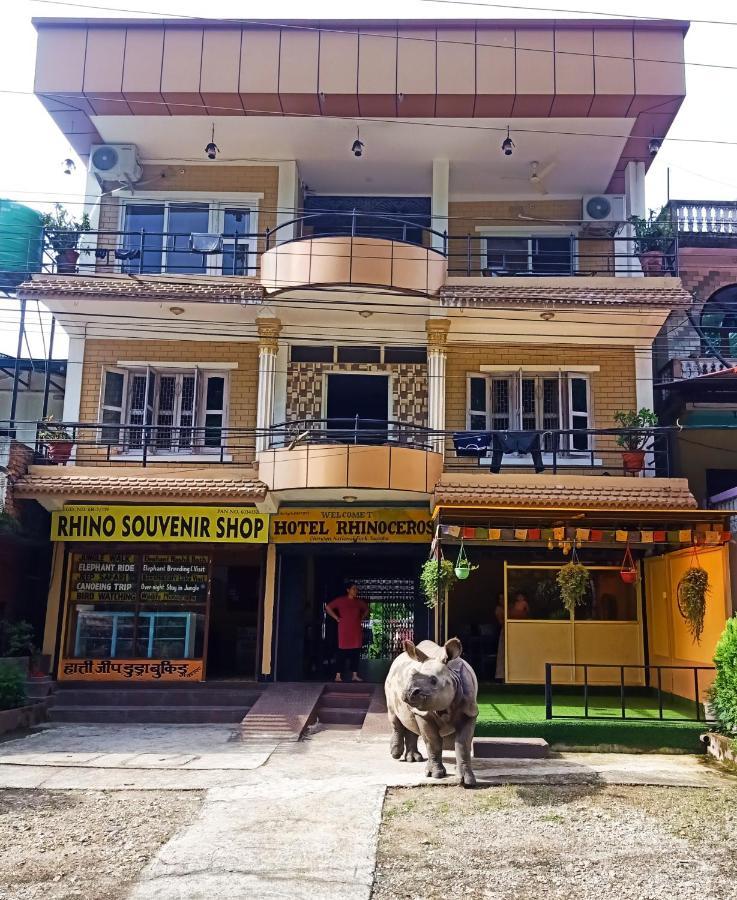 Hotel Rhinoceros-Homestay โซราฮา ภายนอก รูปภาพ