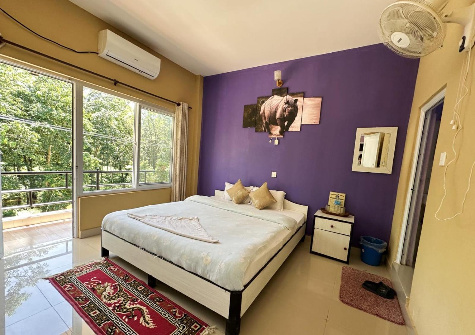 Hotel Rhinoceros-Homestay โซราฮา ภายนอก รูปภาพ